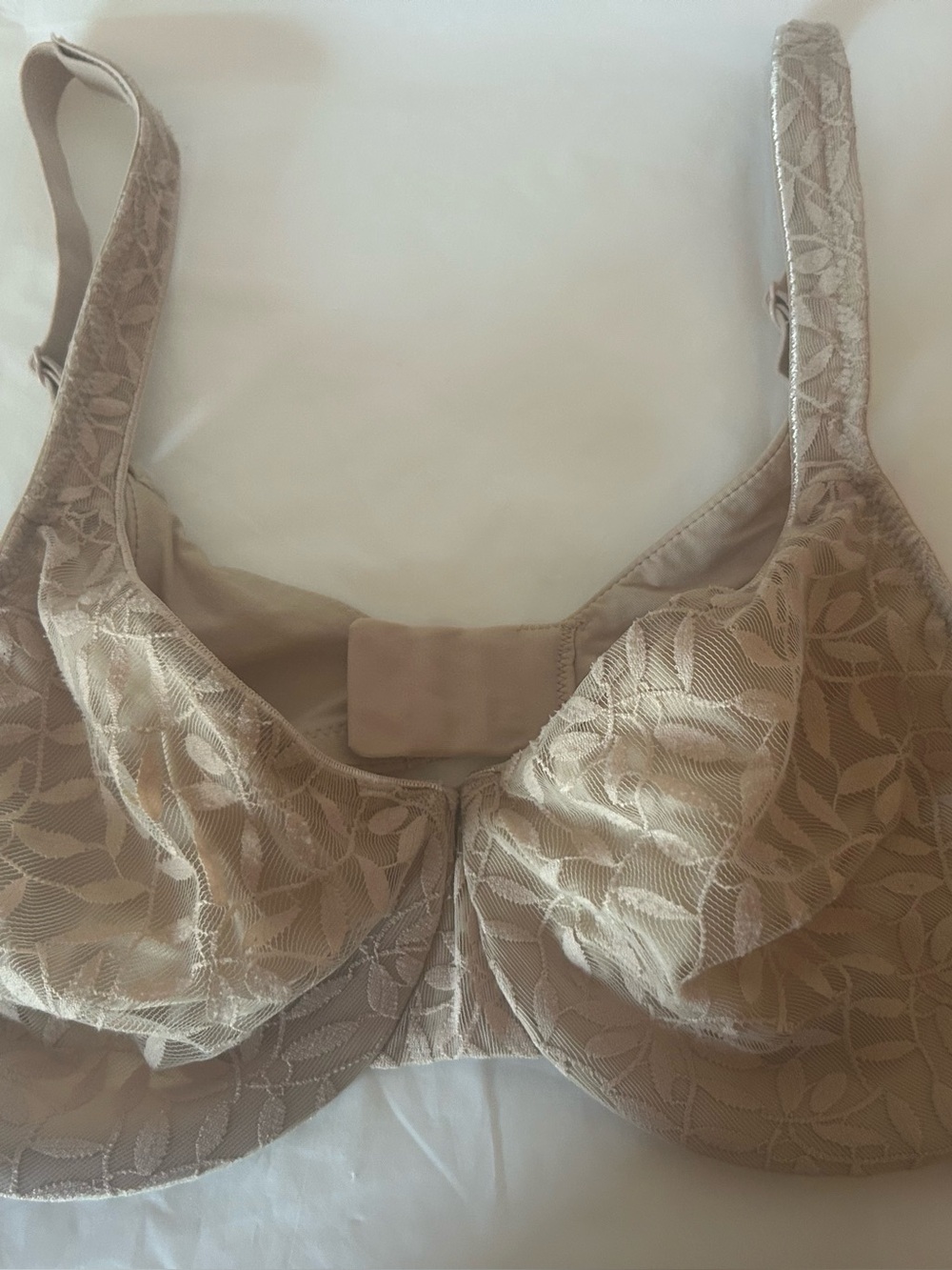 Olga underwire beige bra
